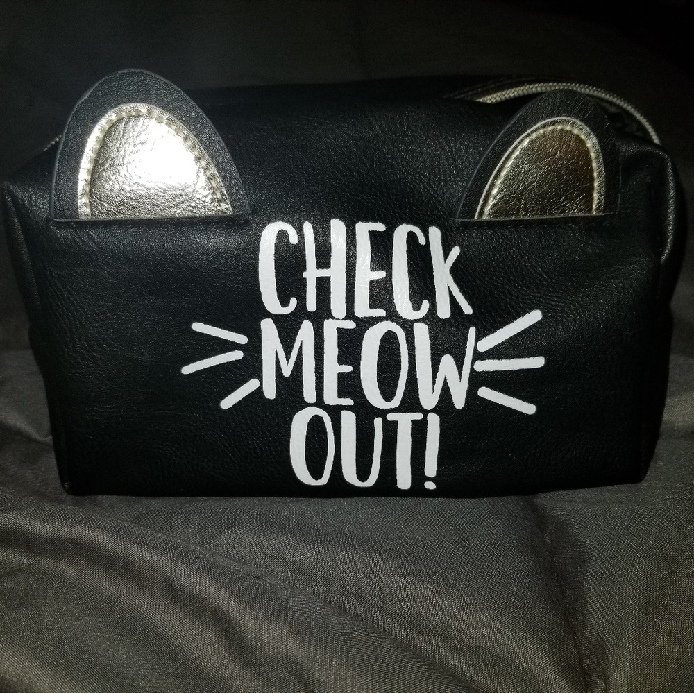 Black cat cosmetic bag